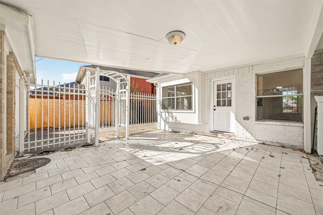 3811 Stableridge Drive, Houston, TX 77014