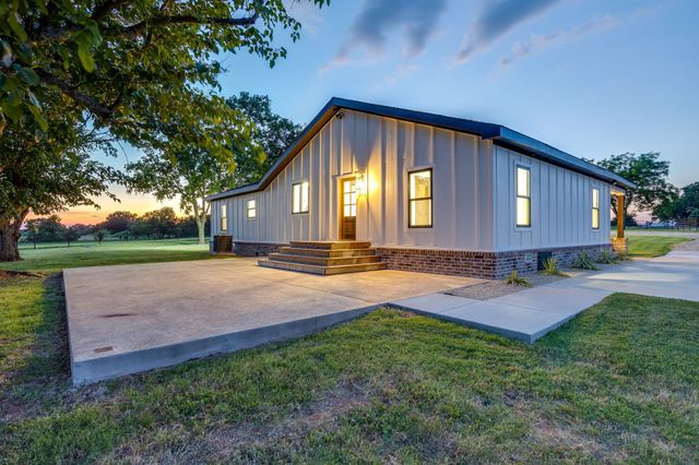 1778 County Road 217, Collinsville, TX 76233