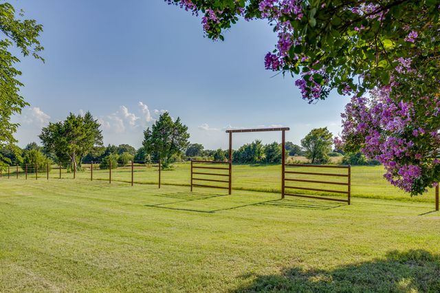 1778 County Road 217, Collinsville, TX 76233