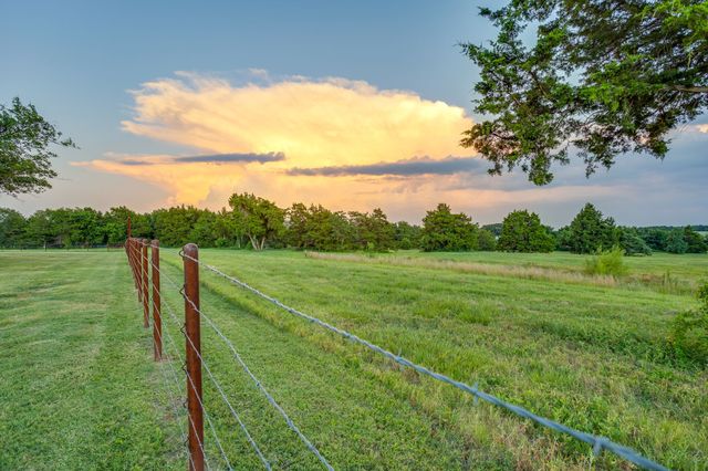 1778 County Road 217, Collinsville, TX 76233