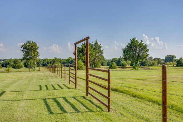 1778 County Road 217, Collinsville, TX 76233