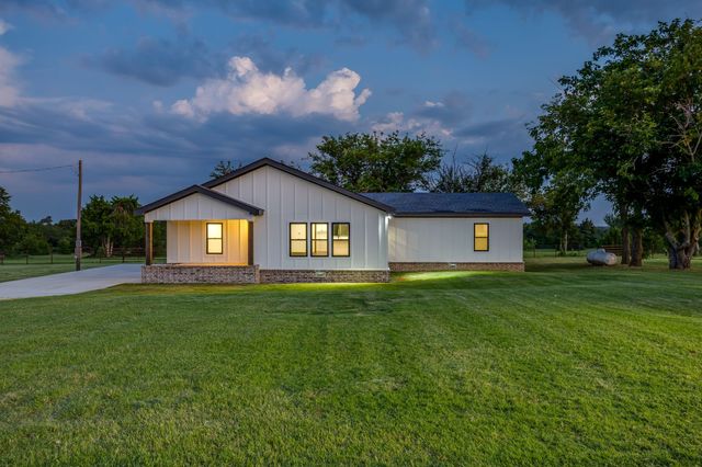 1778 County Road 217, Collinsville, TX 76233
