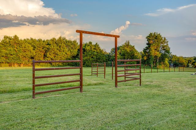 1778 County Road 217, Collinsville, TX 76233