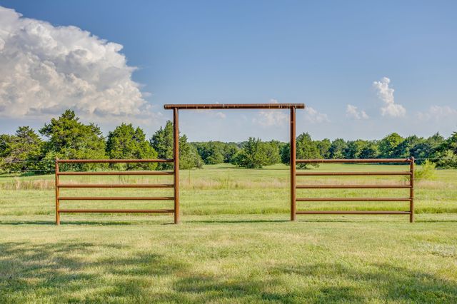 1778 County Road 217, Collinsville, TX 76233