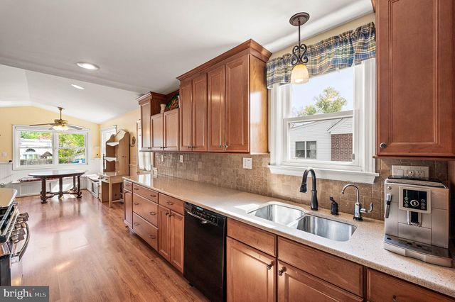 453 CLAREMONT RD, Springfield, PA 19064