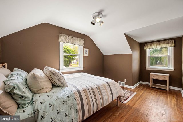 453 CLAREMONT RD, Springfield, PA 19064