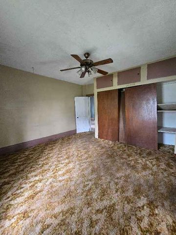 406 Main Street, Garden City, MO 64747