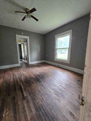 406 Main Street, Garden City, MO 64747