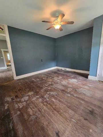 406 Main Street, Garden City, MO 64747