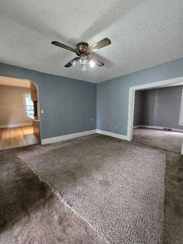 406 Main Street, Garden City, MO 64747