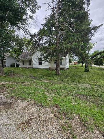 406 Main Street, Garden City, MO 64747
