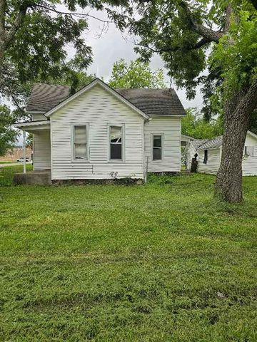 406 Main Street, Garden City, MO 64747