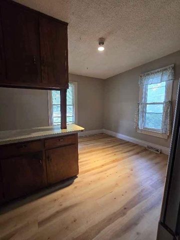 406 Main Street, Garden City, MO 64747
