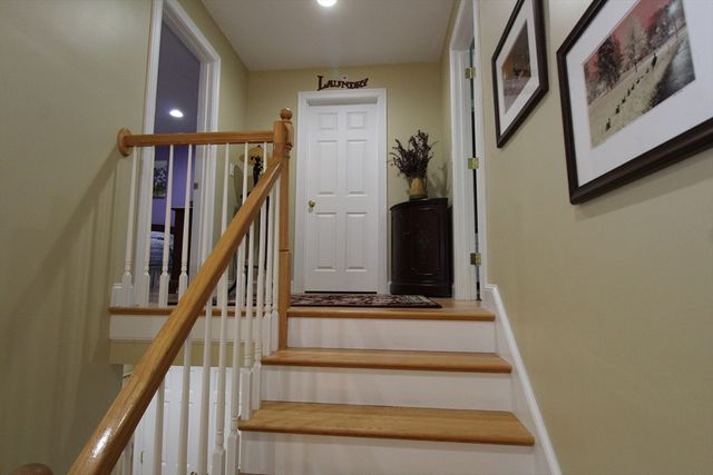 19 Peachey Circle 19, Middleton, MA 01949