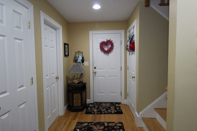 19 Peachey Circle 19, Middleton, MA 01949