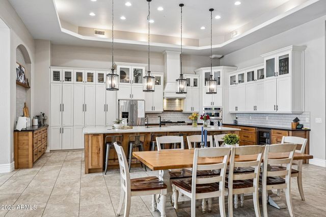 15923 W CHERYL Court, Waddell, AZ 85355