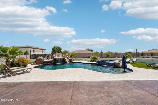 15923 W CHERYL Court, Waddell, AZ 85355