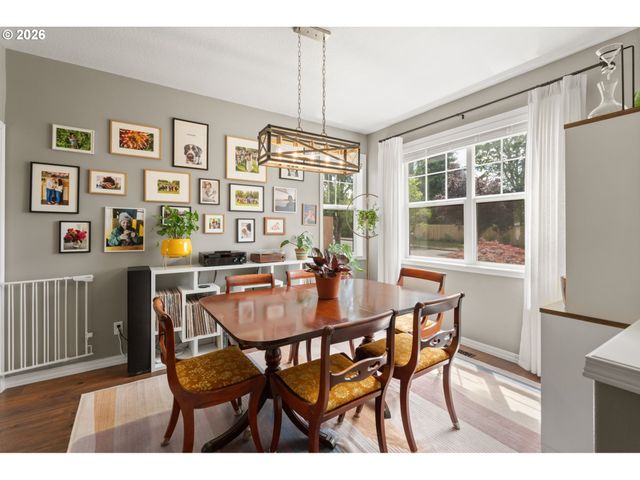 2011 N ALBANY Rd, Albany, OR 97321