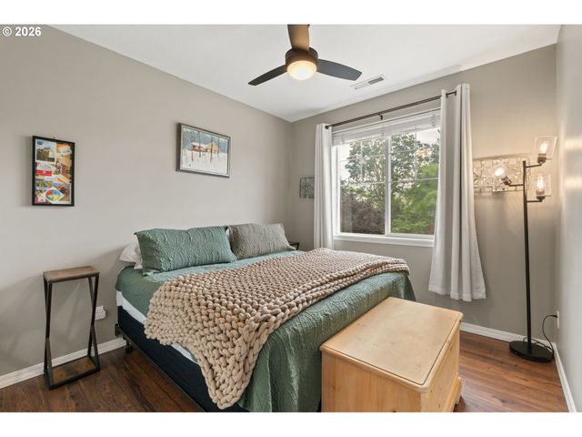 2011 N ALBANY Rd, Albany, OR 97321