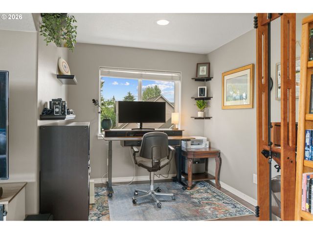 2011 N ALBANY Rd, Albany, OR 97321