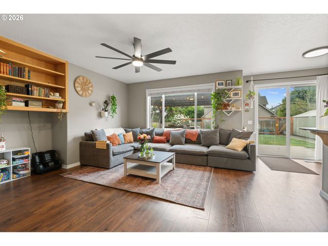 2011 N ALBANY Rd, Albany, OR 97321