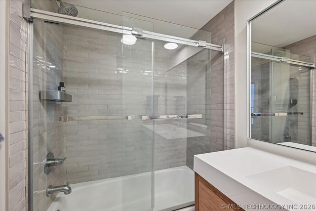 1502 S Boulder Avenue 17M, Tulsa, OK 74119