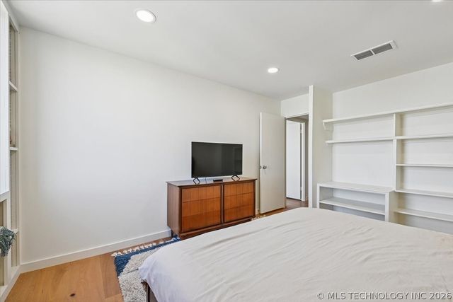 1502 S Boulder Avenue 17M, Tulsa, OK 74119