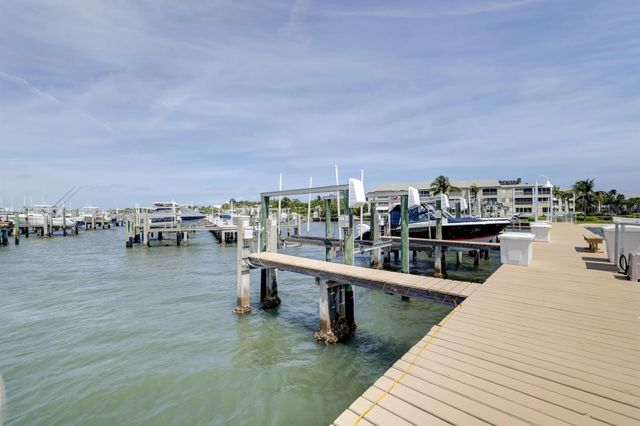 1555 NE Ocean Boulevard 205, Stuart, FL 34996