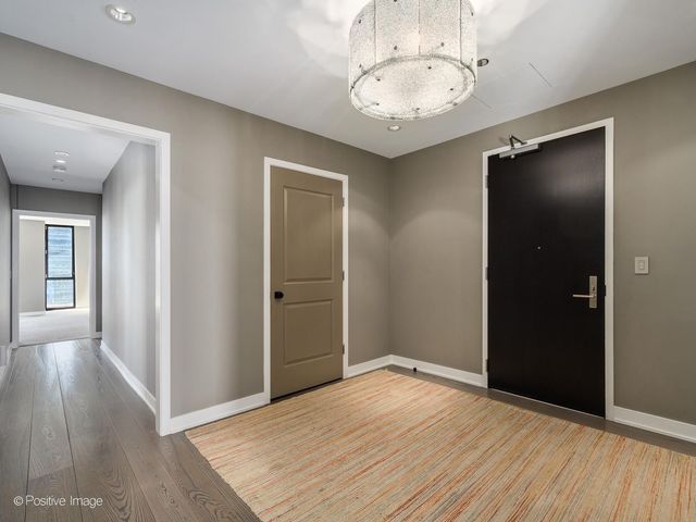 225 N Columbus Drive 5510, Chicago, IL 60601