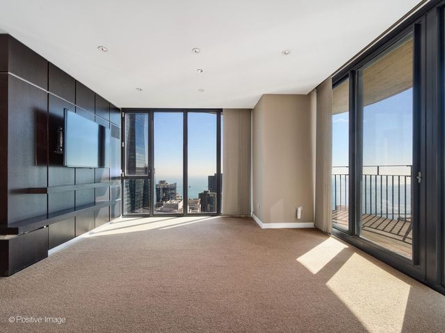 225 N Columbus Drive 5510, Chicago, IL 60601