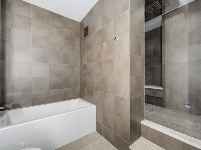 225 N Columbus Drive 5510, Chicago, IL 60601