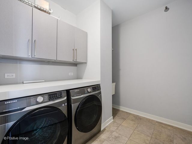 225 N Columbus Drive 5510, Chicago, IL 60601