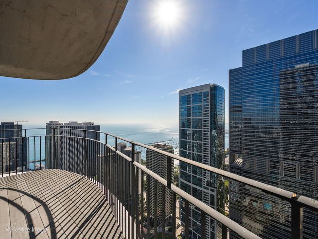 225 N Columbus Drive 5510, Chicago, IL 60601