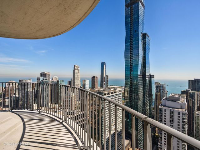 225 N Columbus Drive 5510, Chicago, IL 60601