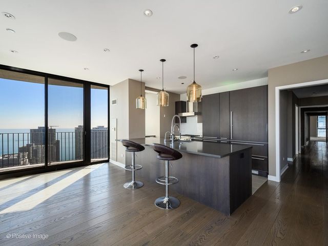 225 N Columbus Drive 5510, Chicago, IL 60601