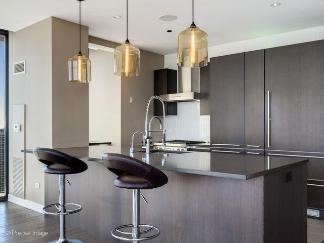 225 N Columbus Drive 5510, Chicago, IL 60601