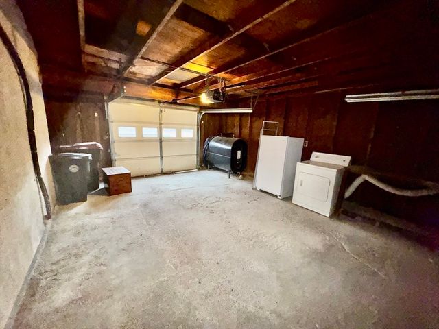 40 Alphonse Rd, Brockton, MA 02302