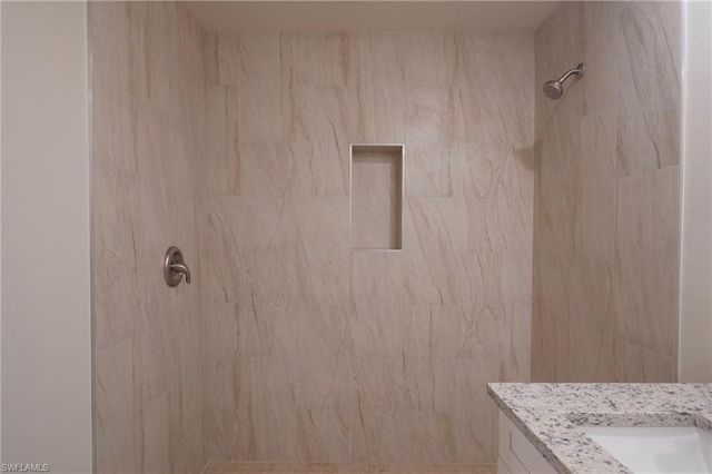 2120 French ST, Fort Myers, FL 33916