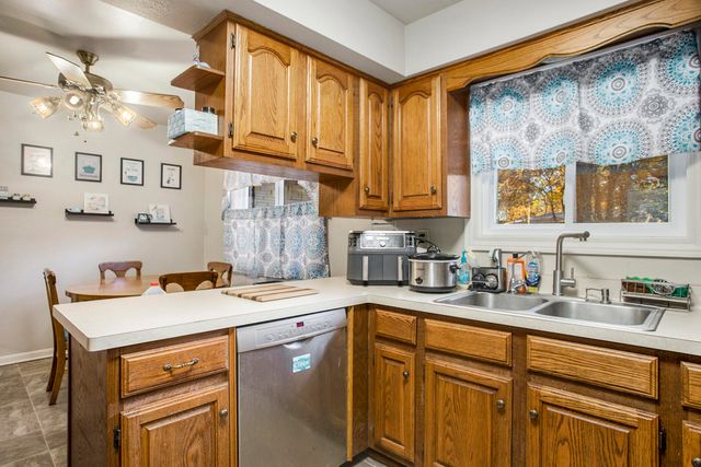 1280 Westlake Woods Drive, Battle Creek, MI 49037