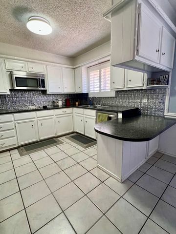 5724 74th Street, Lubbock, TX 79424