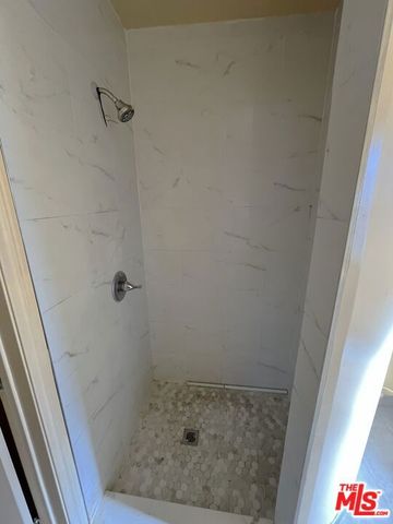 1058 W 42nd Place, Los Angeles, CA 90037