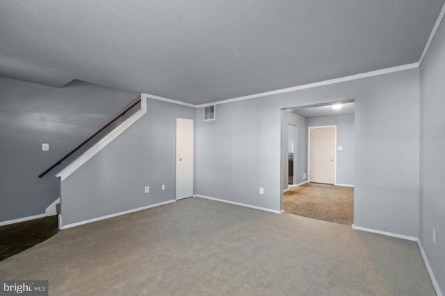 9716 BRAGG LN, Manassas, VA 20110