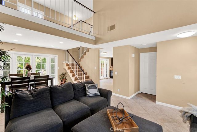 28015 Everette, Mission Viejo, CA 92692