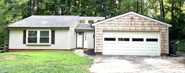 1725 Van Dyke Drive, Charlotte, NC 28213