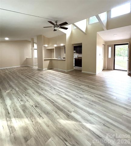 1725 Van Dyke Drive, Charlotte, NC 28213