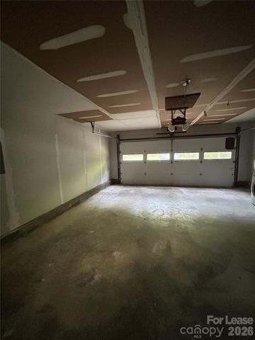 1725 Van Dyke Drive, Charlotte, NC 28213
