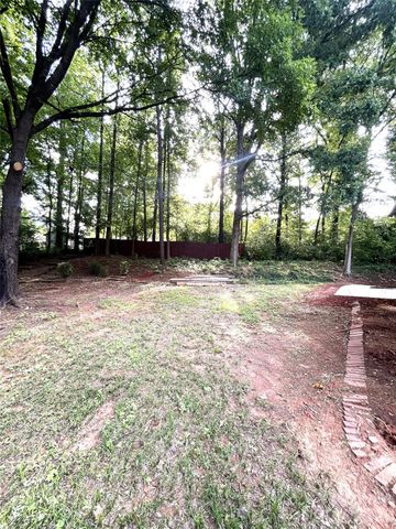 1725 Van Dyke Drive, Charlotte, NC 28213