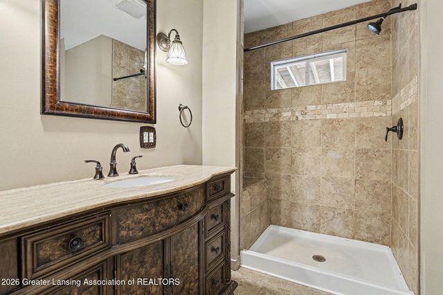 2801 N Aurelius Road, Lansing, MI 48910
