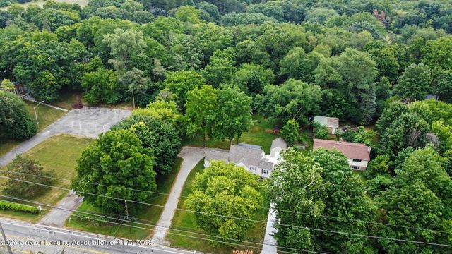 2801 N Aurelius Road, Lansing, MI 48910