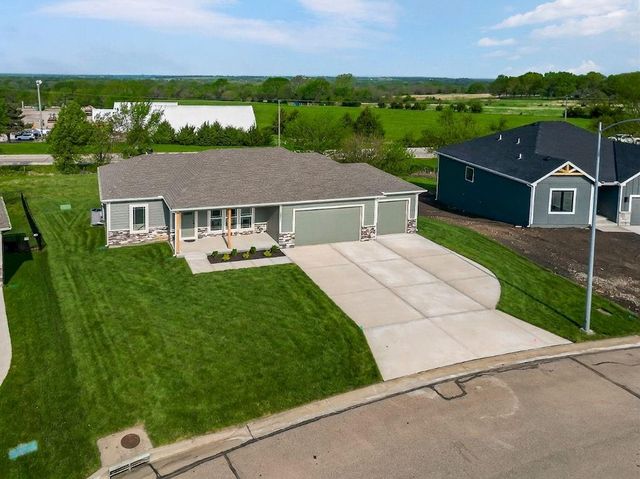 29346 Palmer Drive, Paola, KS 66071